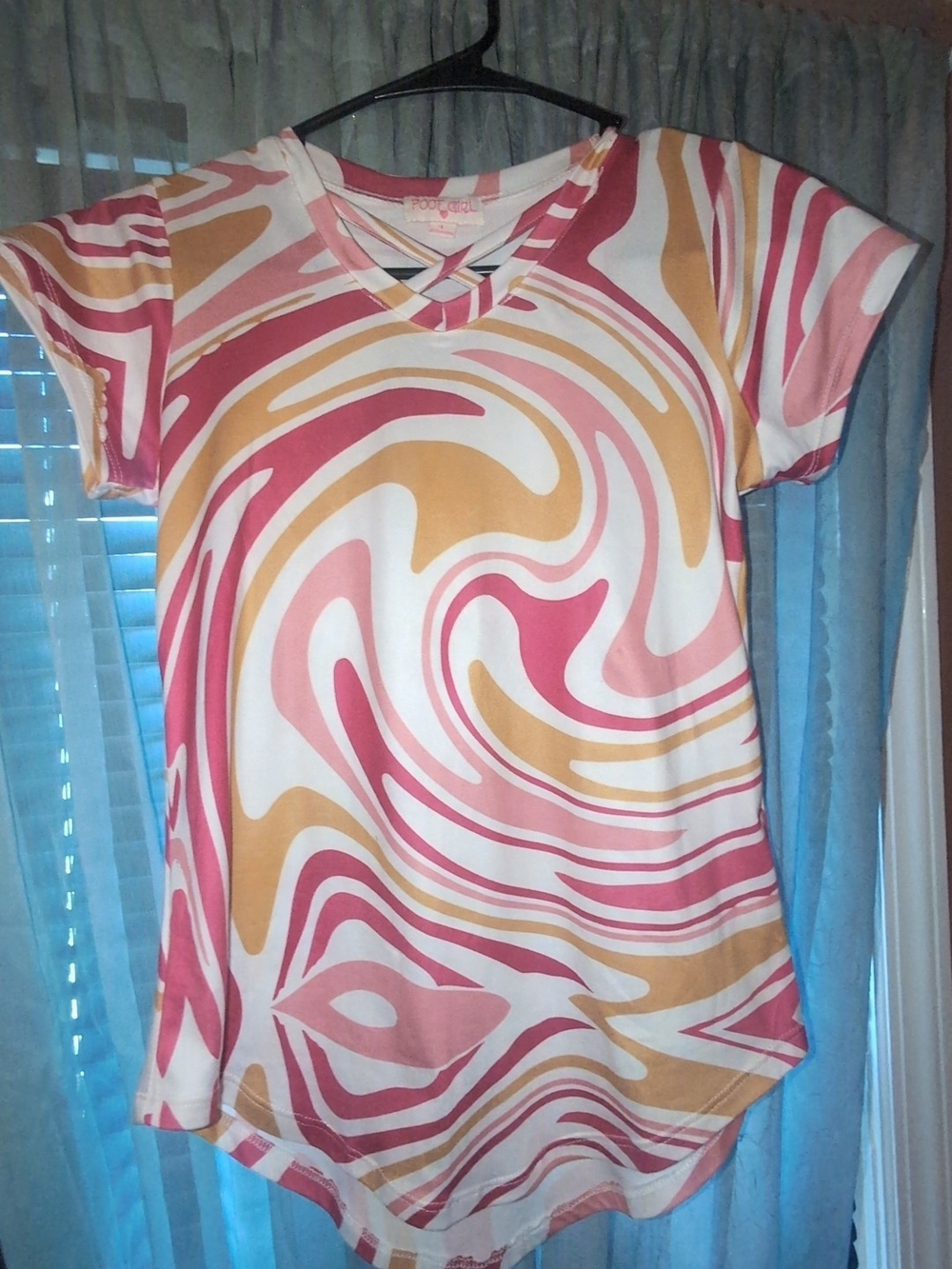 Women’s Swirl Print V-Neck Top in Pink, White & Tan